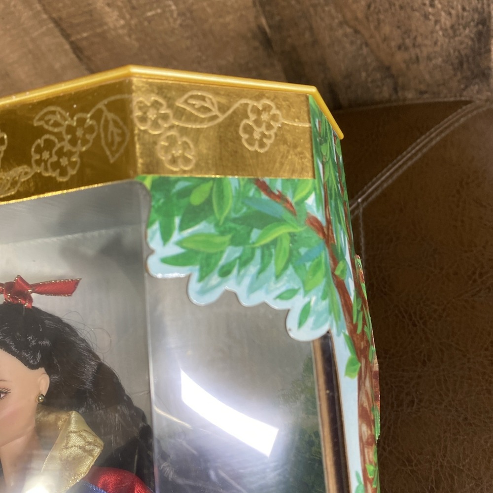 Vintage 1998 Barbie As Snow White Doll Collector Edition New Collector Series - Picture 12 of 15